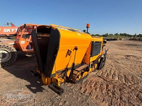 Used LeeBoy Paver